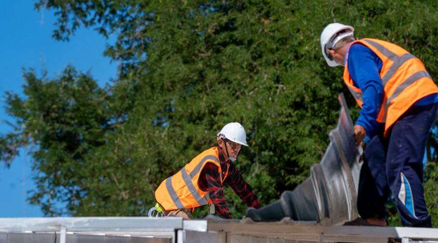 Professional new roof installation services in Como, MS